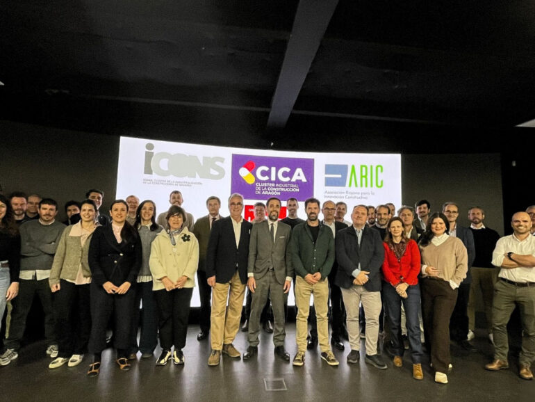 ARIC visita Grupo LOBE para conocer su modelo de digitalización aplicada a la edificación